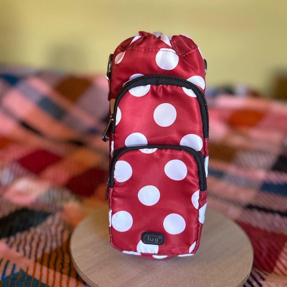 Lug Huggie Insulated Bottle Holder in Crimson Large Dot